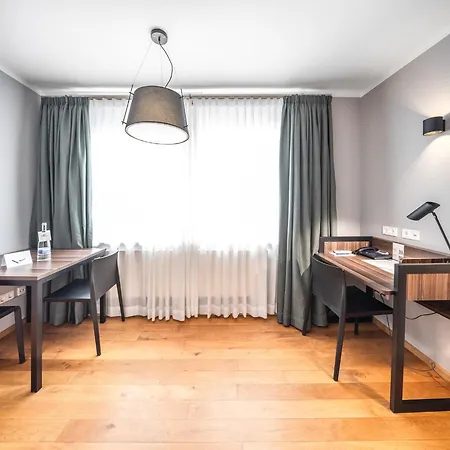 Doppelzimmer 318 アパート
